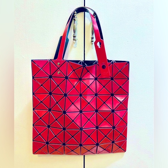 Issey Miyake cherry pink Baobao bag - Picture 1 of 7